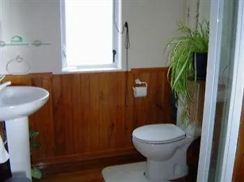 Olde Mill House B&B & Bike2Wine Cycle Hire Renwick Bed and Breakfast