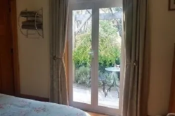 Bed and Breakfast Olde Mill House B&B & Bike2Wine Cycle Hire Renwick